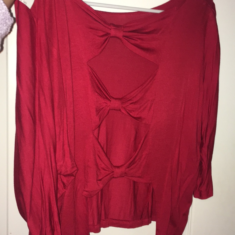 Red long sleeve crop